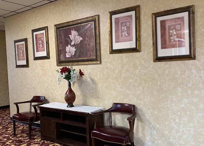 Fairbridge Inn Express Hiawatha